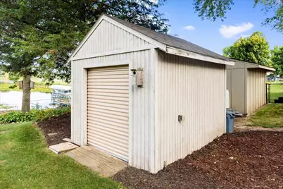 31117 Peninsula Avenue, Lindstrom, MN 55045 - Photo 48
