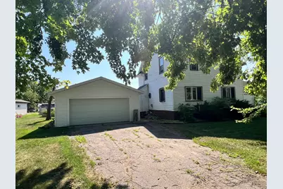 304 E 4th Street, Madison, MN 56256 - Photo 2