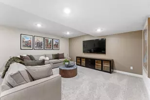7452 Lotus Ln, Lino Lakes, MN 55038 - Photo 16