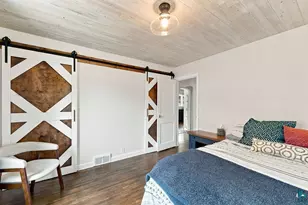220 E Locust St, Duluth, MN 55811 - Photo 10