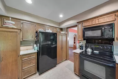 8359 Amsden Ridge Drive, Bloomington, MN 55438 - Photo 12