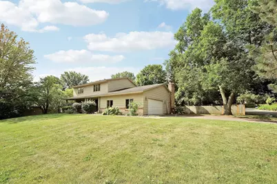 8359 Amsden Ridge Drive, Bloomington, MN 55438 - Photo 2