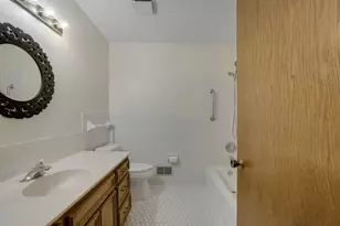 8359 Amsden Ridge Dr, Bloomington, MN 55438 - Photo 26