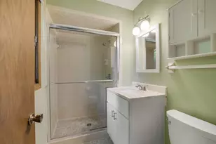 8359 Amsden Ridge Dr, Bloomington, MN 55438 - Photo 24