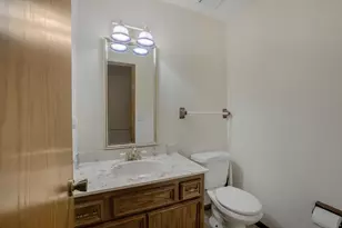 8359 Amsden Ridge Dr, Bloomington, MN 55438 - Photo 20