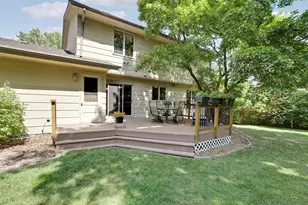 8359 Amsden Ridge Dr, Bloomington, MN 55438 - Photo 40