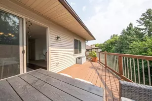 2309 Amberwood Dr, Woodbury, MN 55125 - Photo 46