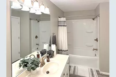 2352 Oakridge Circle, Hudson, WI 54016 - Photo 18