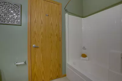 680 N 2nd Street #406, Minneapolis, MN 55401 - Photo 32