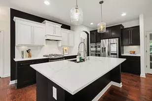 5310 Black Oaks Ln N, Plymouth, MN 55446 - Photo 12