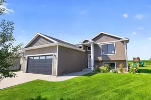 57 4th Ave SE, Kasson, MN 55944 - Photo 4