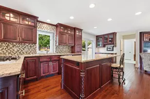 352 Wyndham Cir E, New Brighton, MN 55112 - Photo 14