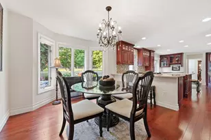 352 Wyndham Cir E, New Brighton, MN 55112 - Photo 10