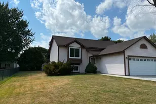 7040 Jensen Ave S, Cottage Grove, MN 55016 - Photo 2