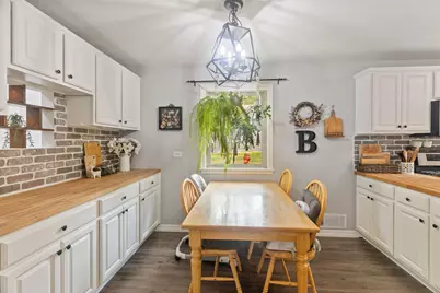 1716 County Road C E, Maplewood, MN 55109 - Photo 8