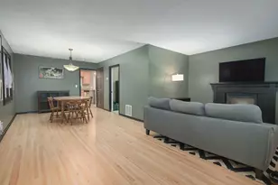 1118 Adams St NE, Minneapolis, MN 55413 - Photo 8