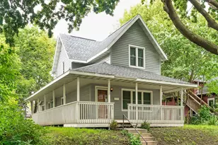 1118 Adams St NE, Minneapolis, MN 55413 - Photo 1