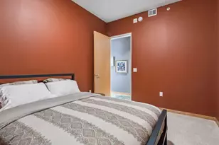 201 S 11th St, Minneapolis, MN 55403 - Photo 22