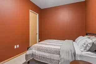201 S 11th St, Minneapolis, MN 55403 - Photo 22
