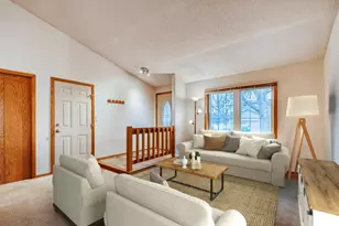 6512 Gray Fox Curve, Chanhassen, MN 55317 - Photo 2