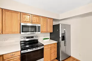 6512 Gray Fox Curve, Chanhassen, MN 55317 - Photo 12