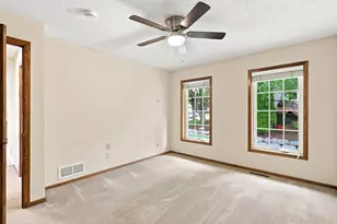 6512 Gray Fox Curve, Chanhassen, MN 55317 - Photo 18