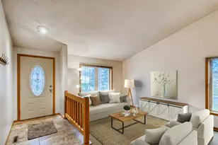 6512 Gray Fox Curve, Chanhassen, MN 55317 - Photo 4