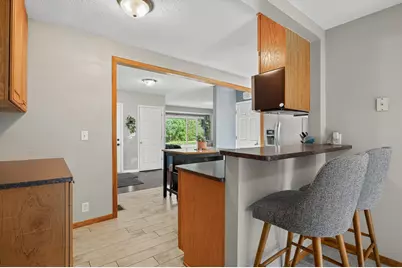 3340 Noble Avenue N, Golden Valley, MN 55422 - Photo 8