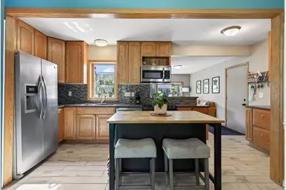 3340 Noble Avenue N, Golden Valley, MN 55422 - Photo 6