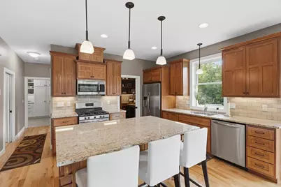 1268 Lincolntown Avenue, Mahtomedi, MN 55115 - Photo 10