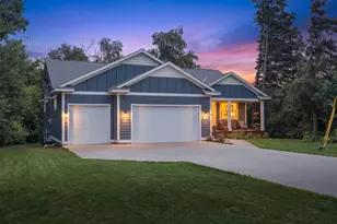 1268 Lincolntown Ave, Mahtomedi, MN 55115 - Photo 1