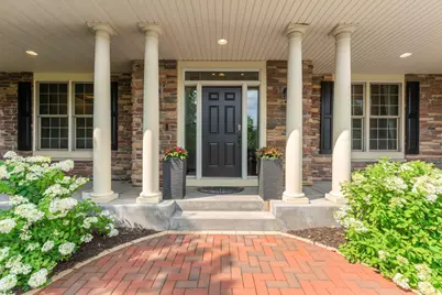 9160 Gateway Lane, Eden Prairie, MN 55347 - Photo 2
