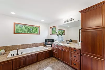9160 Gateway Lane, Eden Prairie, MN 55347 - Photo 24