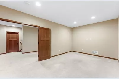 9160 Gateway Lane, Eden Prairie, MN 55347 - Photo 38