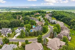 10053 Trails End Rd, Chanhassen, MN 55317 - Photo 4