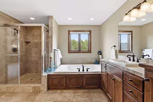 10053 Trails End Rd, Chanhassen, MN 55317 - Photo 50