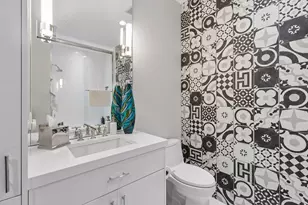 935 Lake St E, Wayzata, MN 55391 - Photo 24