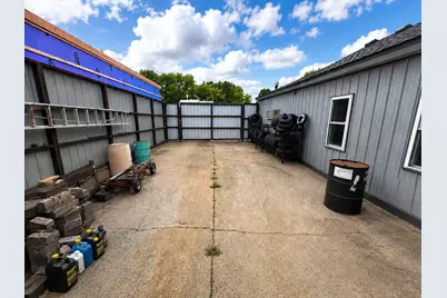216 Main Street W, Freeport, MN 56331 - Photo 10