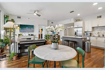1240 S 2nd Street #622, Minneapolis, MN 55415 - Photo 8