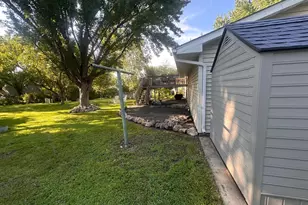 1835 Bayview Dr, Albert Lea, MN 56007 - Photo 68