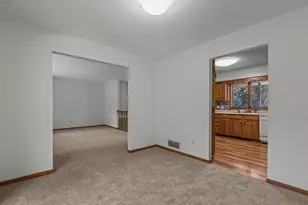 5200 W 135th St, Savage, MN 55378 - Photo 10