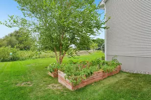 17301 Eastwood Ave, Lakeville, MN 55044 - Photo 76