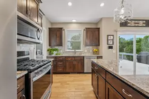 17301 Eastwood Ave, Lakeville, MN 55044 - Photo 30