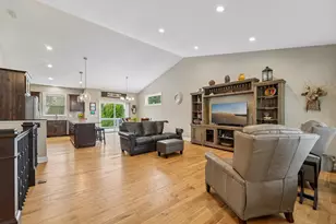 17301 Eastwood Ave, Lakeville, MN 55044 - Photo 12