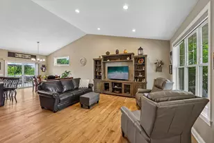17301 Eastwood Ave, Lakeville, MN 55044 - Photo 10