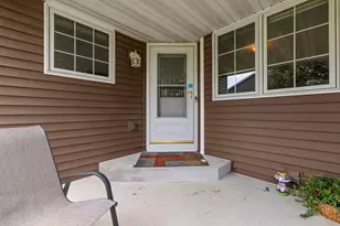 6228 Creekview Ln N, Brooklyn Park, MN 55443 - Photo 10