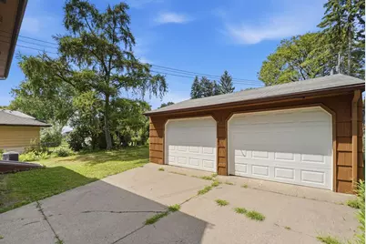 2213 Dellridge Avenue, Saint Paul, MN 55119 - Photo 24