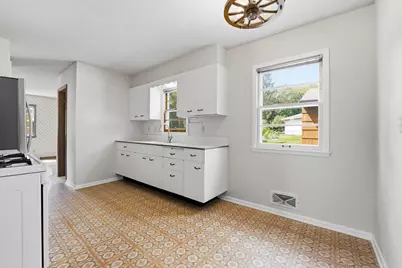 2213 Dellridge Avenue, Saint Paul, MN 55119 - Photo 12
