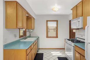 5330 Georgia Ave N, Crystal, MN 55428 - Photo 8