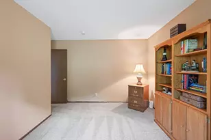 5217 Balmoral Ln, Bloomington, MN 55437 - Photo 22